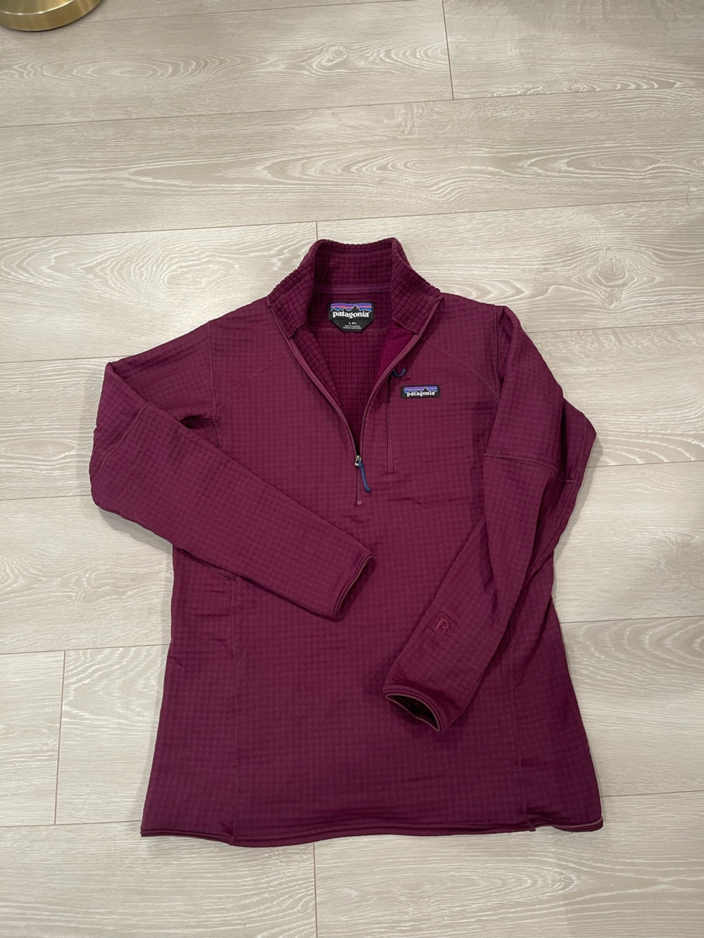 Patagonia Women's R1® Pullover Purple Maroon size Large - Picture 8 of 11